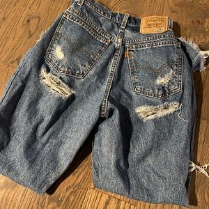 VINTAGE LEVI JEANS FROM DENIM HEAVEN CO.